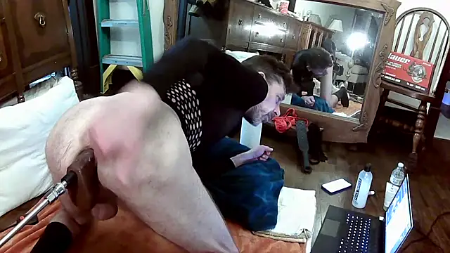 MaxJr8008 live sex cam