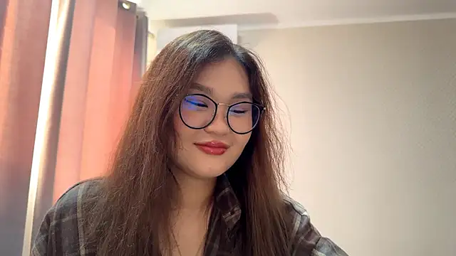 HoneyKitsu's cam snapshot