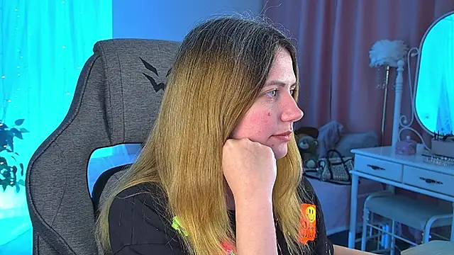 AleksaLaurent live sex cam