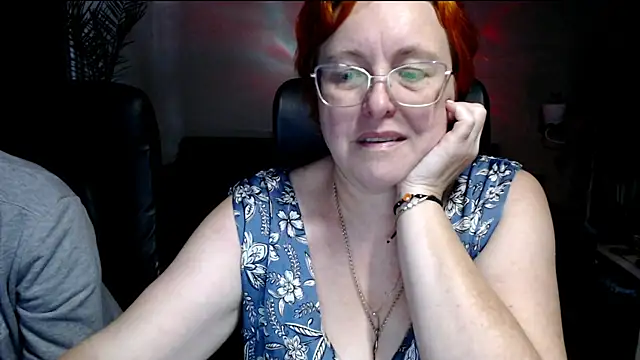 JoannaAndNeighbour live sex cam