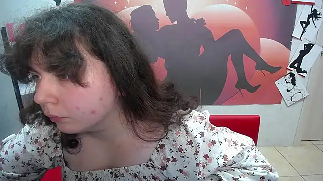 NeonilaLisova live sex cam