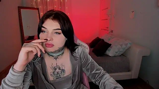 EmilyWoods_'s cam snapshot