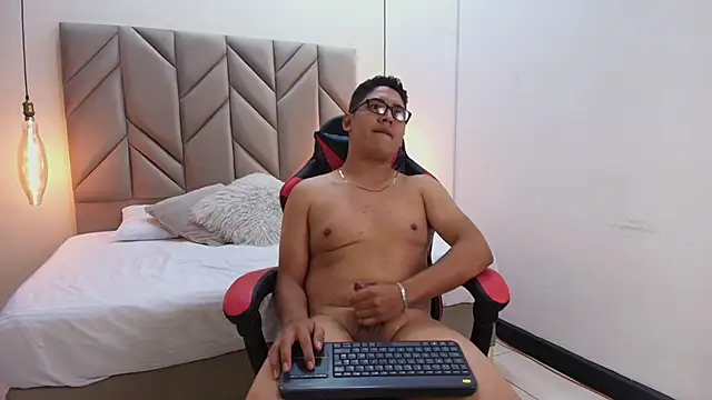 DanteVoss's cam snapshot