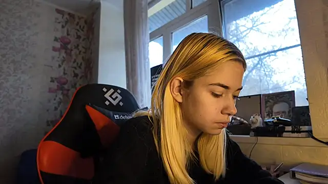 Witching_Moon's cam snapshot