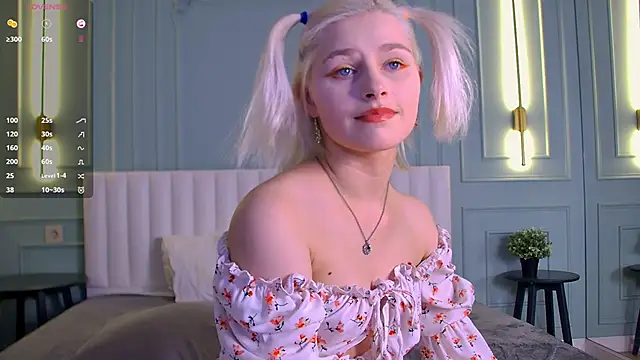 SandyShayes live sex cam