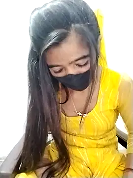 Cute-Naavya's cam snapshot