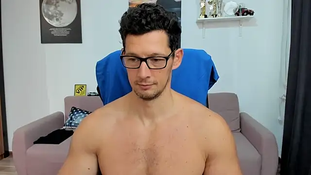 BrutusK08 live sex cam