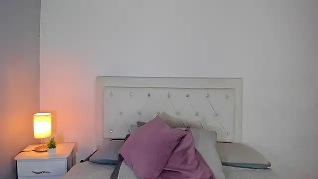 MELISSA_ALVAREZ's cam snapshot