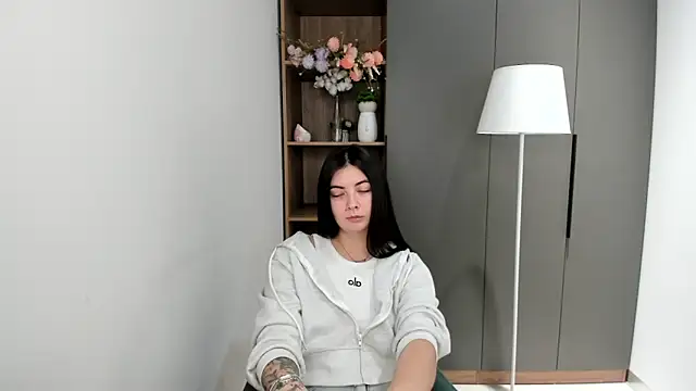 DelilaVanvliet's cam snapshot