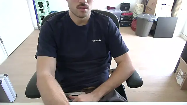 taallguyy_196 live sex cam