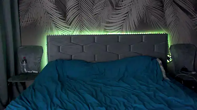 uliastar live sex cam