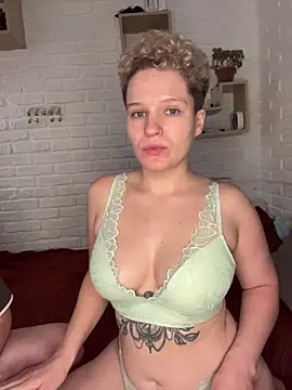 MrMrsRight live sex cam