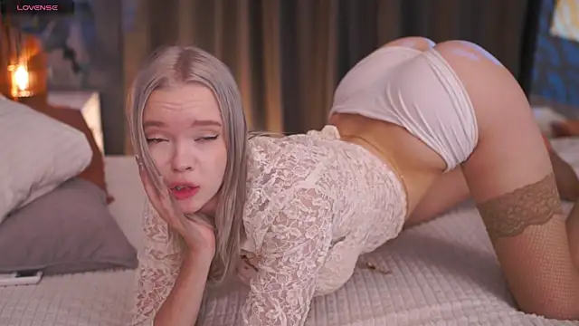 TastyTiffy live sex cam