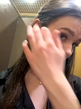 MilaBee live sex cam