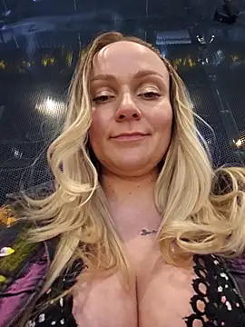 Bondgirl_013 live sex cam