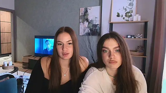 MayaGlow live sex cam