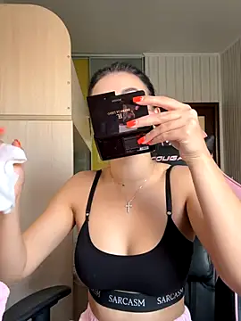 Julietta_a live sex cam