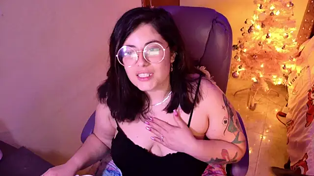 Azamy-12 live sex cam