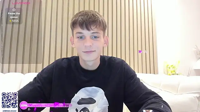 MiracleCam live sex cam
