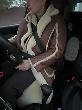 MooonReal live sex cam