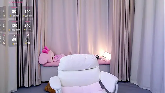 niannian18 live sex cam