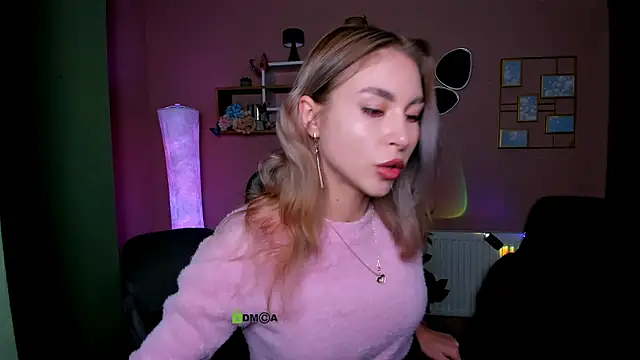 charlie_bonsie's cam snapshot