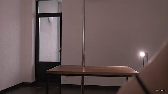 Faster_maci's cam snapshot