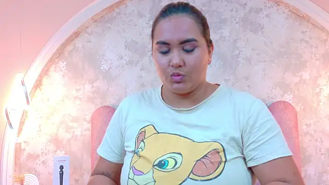 MiaLaurents live sex cam