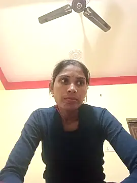 Veshali_Love143's cam snapshot