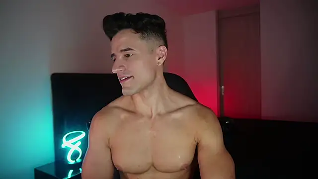 Tom_Heaton's cam snapshot