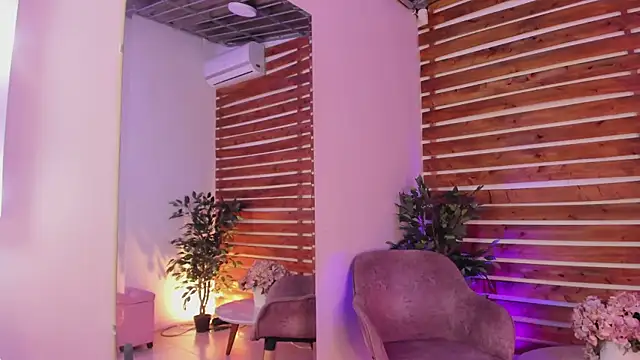 _MeganRain's cam snapshot