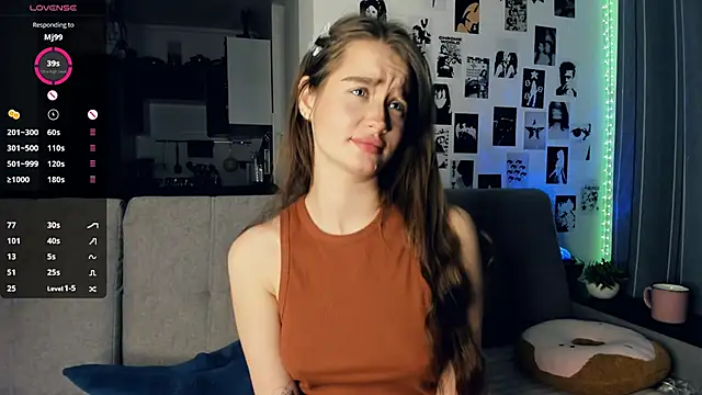 lovelyalivia live sex cam