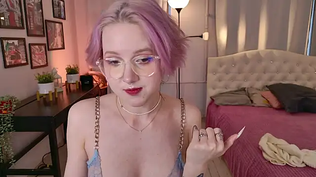 luna_son's cam snapshot