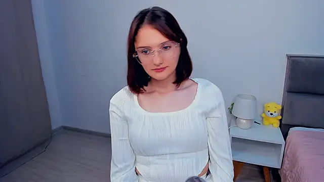 LorrieDegonia's cam snapshot