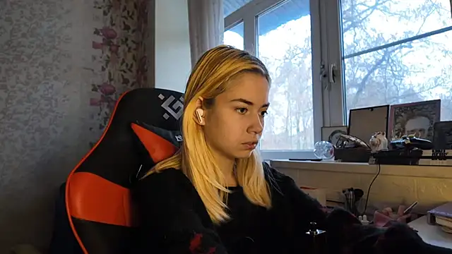 Witching_Moon's cam snapshot