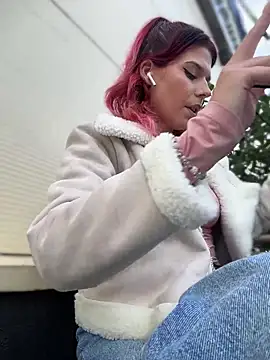 RiriRoseey's cam snapshot