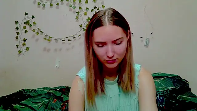 _kikiclark__'s cam snapshot