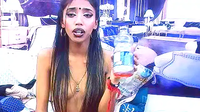 IndianSexySlender's cam snapshot