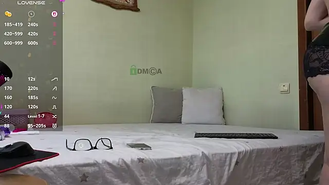 WoowMasha88 live sex cam