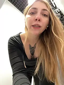 Sunny___Bunny live sex cam