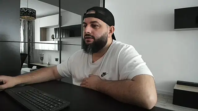 DravenPeak live sex cam