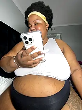 MissLola27's cam snapshot