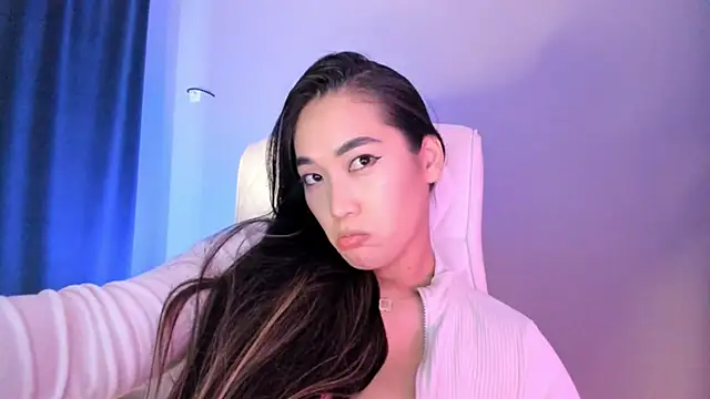 akura011 live sex cam