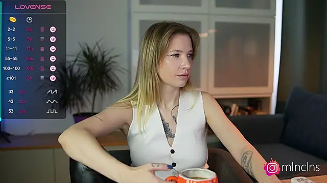 melanielwithu live sex cam