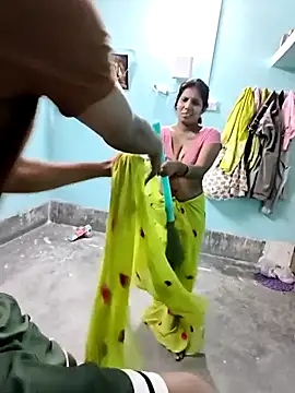 Hotty-Moni's cam snapshot