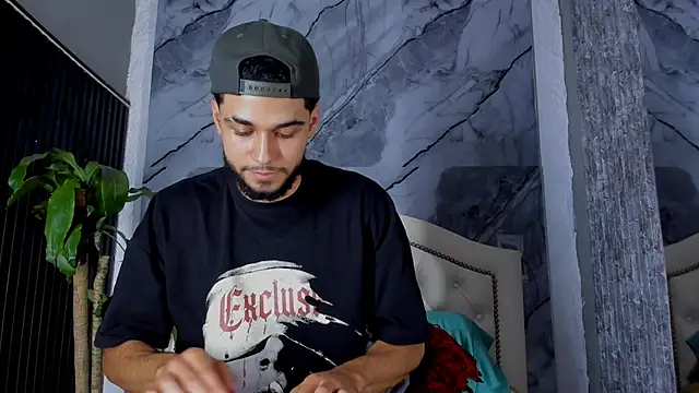 Bry_Dalton live sex cam