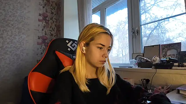 Witching_Moon's cam snapshot