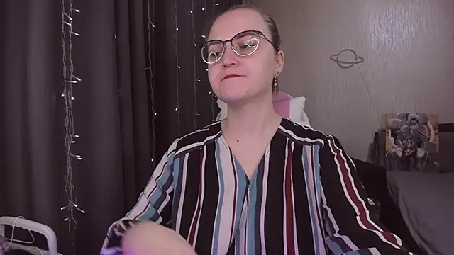 MissBrightShine's cam snapshot