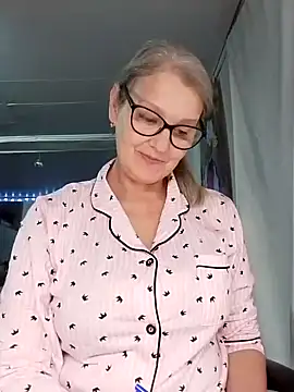 irinamaux live sex cam