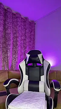 JacoboSwam's cam snapshot